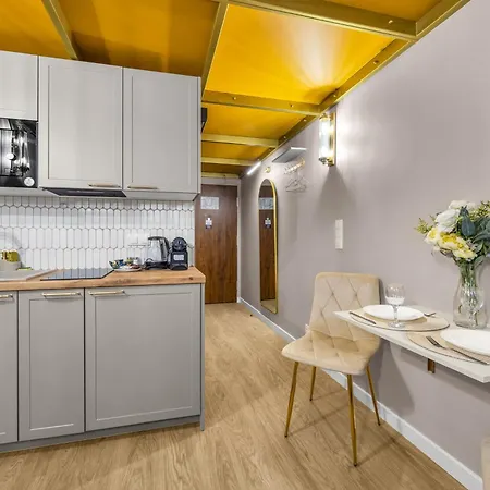 Praga - Access - By Rentujemy * Varsovie